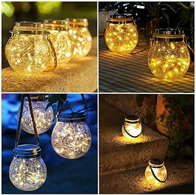 le jardin 3.7V accrochant des 7 couleurs extérieures légères solaires a fendu la boule en verre