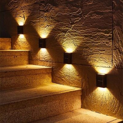 Lumière décorative menée solaire imperméable de mur de balcon extérieur de paysage de lumières de WINXU IP65