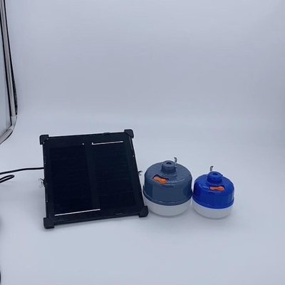 Lumières solaires menées portatives de secours d'ampoule pour la tente IP65 2700K de camp