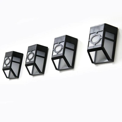 Le jardin solaire de Waterproof Wall Mounted de barrière allume des lumières de la nuit 2700K