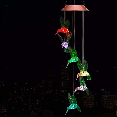 Le vent solaire multi de colibri de lumière de cadeau de la couleur RVB de LED sonne la décoration de vacances