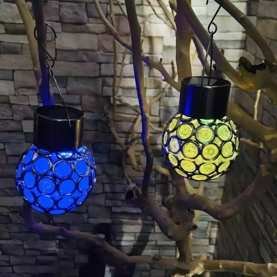 Lanterne solaire imperméable de LED accrochant la lumière extérieure légère de l'atmosphère de cour de jardin
